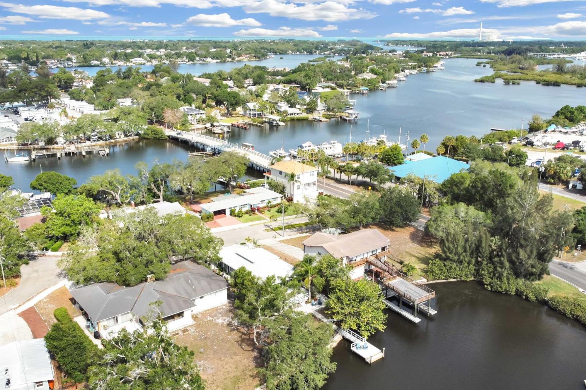 Pet-Friendly Waterfront Home - 2 Mi To Beach! Tarpon Springs Zewnętrze zdjęcie